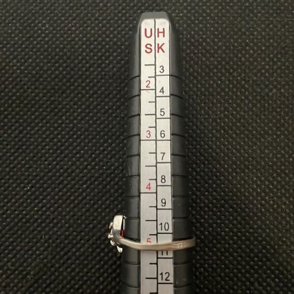 Thin ring with a red gem - Picture 6 of 6